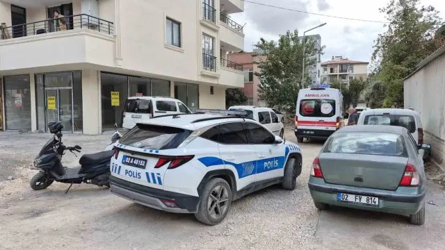 Adıyaman'da Kardeşler Arasındaki Bıçaklı Kavgada Bir Kişi Yaralandı