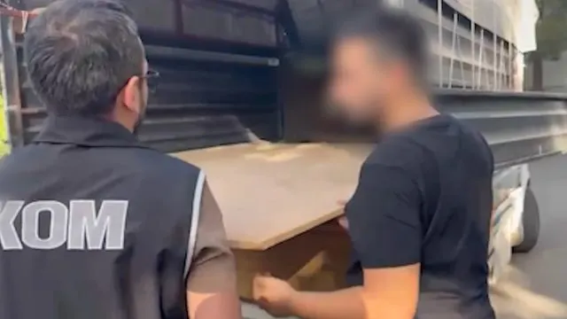 Batman'da Gizli Bölmelerde 18 Bin 380 Paket Kaçak Sigara Bulundu