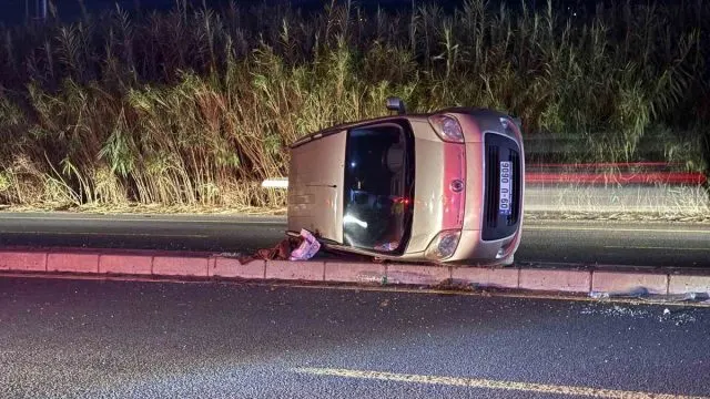 Efeler’de Domuz Manevrası Ticari Aracı Takla Attırdı Efeler’de Domuz Manevrası Ticari Aracı Takla Attırdı