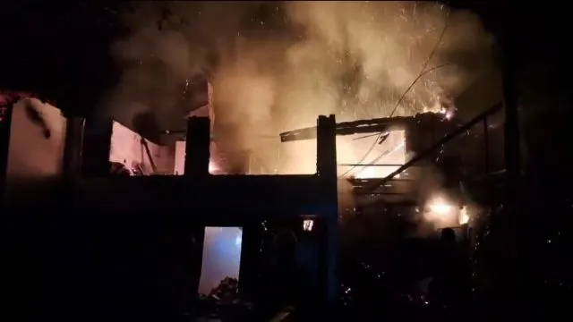 Safranbolu’da Yangın Çıkan Ev Kullanılamaz Hale Geldi Safranbolu’da Yangın Çıkan Ev Kullanılamaz Hale Geldi