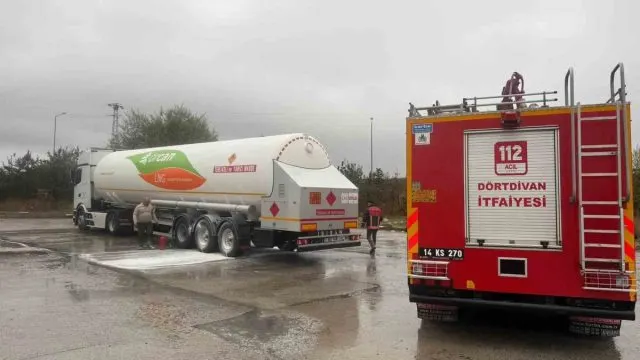 Bolu'da Lpg Yüklü Tırın Lastikleri Alev Aldı