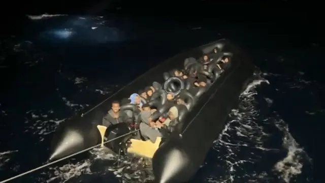 Aydın Didim Açıklarında 34 Düzensiz Göçmen Yakalandı Aydın Didim Açıklarında 34 Düzensiz Göçmen Yakalandı