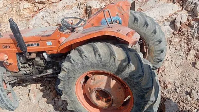 Mut'ta İ̇ki Traktör Çarpıştı: 1 Ölü, 2 Ağır Yaralı Mut'ta İ̇ki Traktör Çarpıştı: 1 Ölü, 2 Ağır Yaralı