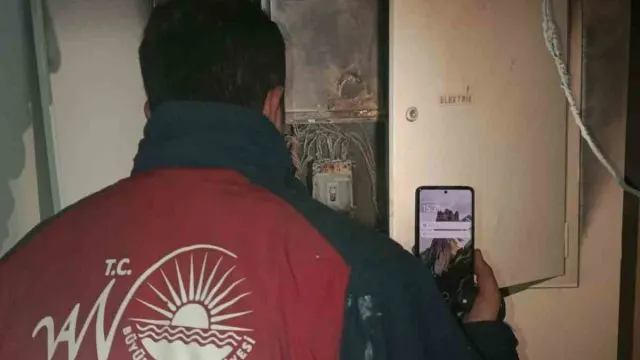 Van İpekyolu'ndaki Otelde Yangın Paniği