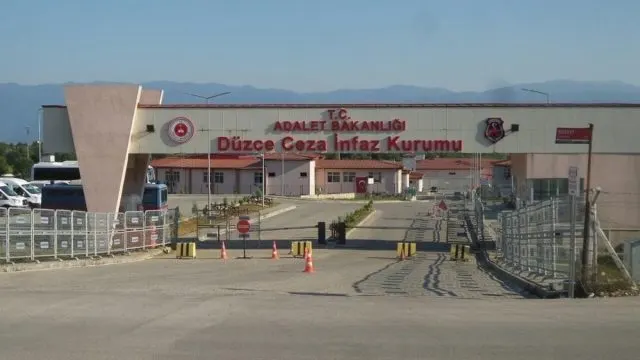 Düzce’de Bir Haftalık Denetimlerde 41 Aranan Kişi Yakalandı