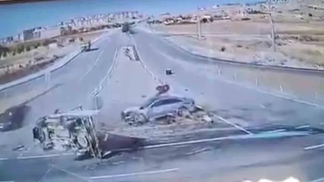 Afşin'de Milletvekili Karakoç'un Yaralandığı Kazanın Görüntüleri Ortaya Çıktı Afşin'de Milletvekili Karakoç'un Yaralandığı Kazanın Görüntüleri Ortaya Çıktı