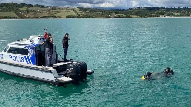 Sinop Açıklarında Kayıp Polis Numan Şen’in Cansız Bedenine Ulaşıldı Sinop Açıklarında Kayıp Polis Numan Şen’in Cansız Bedenine Ulaşıldı