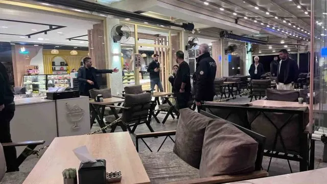 Aydın Efeler’de Kafede Silahlar Ateşlendi, Yaralanan Olmadı