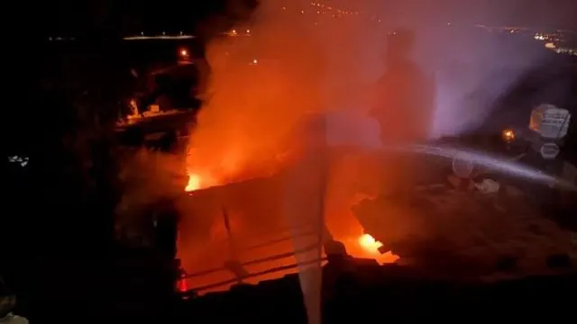 Hatay Kırıkhan'da Müstakil Ev Yangında Kullanılamaz Hale Geldi