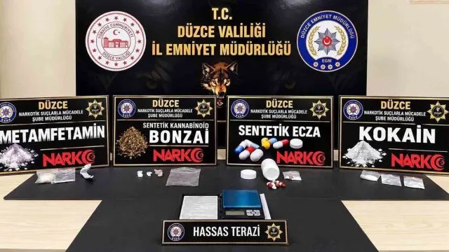 Düzce'de Uyuşturucu Operasyonunda 25 Suç Kaydı Bulunan Şüpheli Tutuklandı