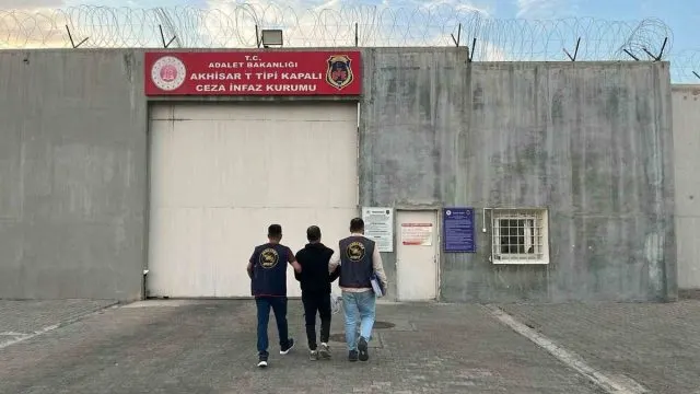 Manisa Akhisar'da 78 Yıl 11 Ay Hapis Cezalı Şahıs Yakalandı