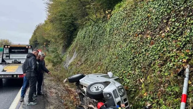 Bolu Dağı’nda Cip Kanala Devrildi