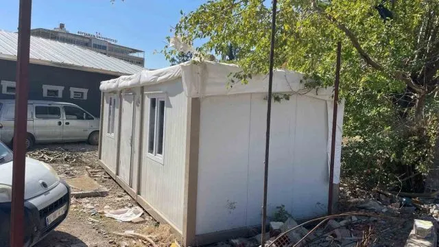 Adıyaman'da Konteynerden Klima Çalan Şüpheli Ya Da Şüpheliler Aranıyor