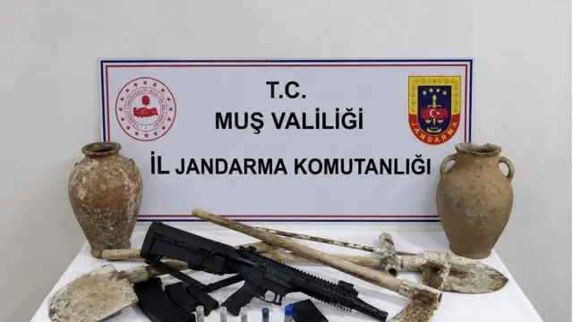 Bulanık'ta Kaçak Kazı Şüphesiyle Adreste Arama