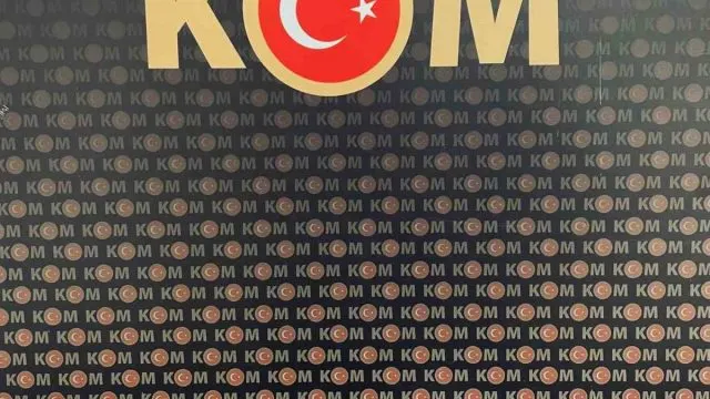 Kırşehir’de Sürücü Sınavında Gizli Kamera Ve Casus Kulaklık Yakalandı